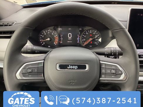 Used 2025 Jeep Compass Limited AWD/4WD image 30