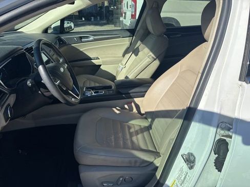 Used 2020 Ford Fusion SEL image 9