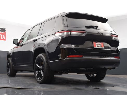 Used 2024 Jeep Grand Cherokee L Altitude image 36