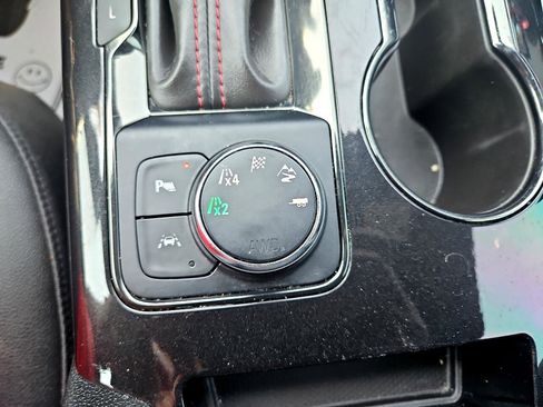 Used 2022 Chevrolet Blazer RS w/ Enhanced Convenience Package image 31