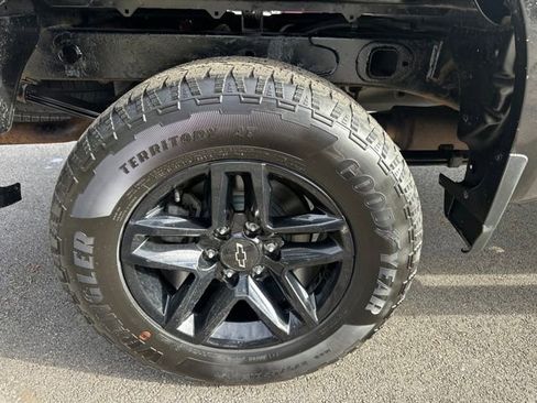 Used 2019 Chevrolet Silverado 1500 Custom Trail Boss image 13