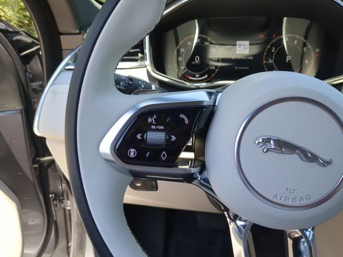 New 2026 Jaguar F-PACE R-Dynamic S image 27