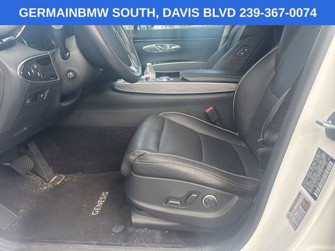 Used 2023 Genesis GV70 2.5T w/ Advanced Package AWD/4WD image 9