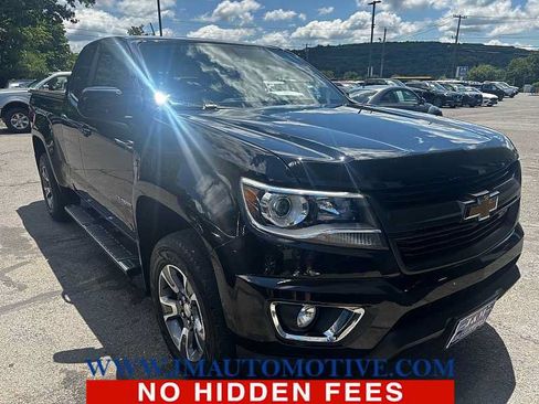 Used 2017 Chevrolet Colorado Z71 AWD/4WD image 3