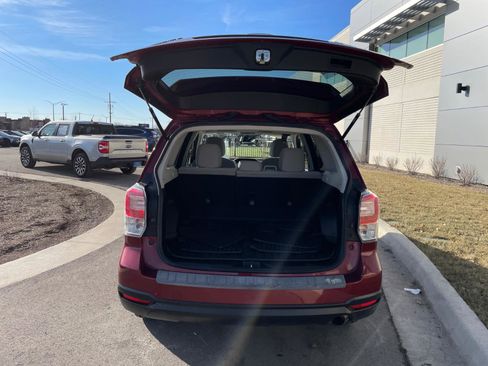 Used 2018 Subaru Forester 2.5i Premium w/ All-Weather Package image 6