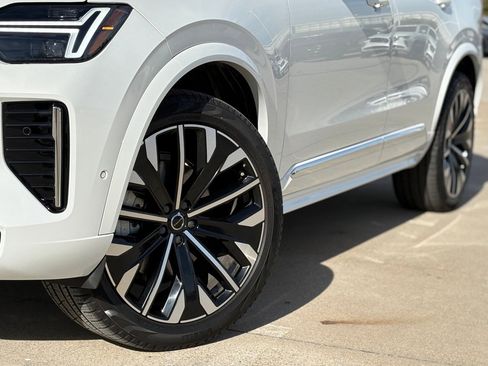 New 2026 Volvo XC90 B6 Ultra w/ Protection Package image 7