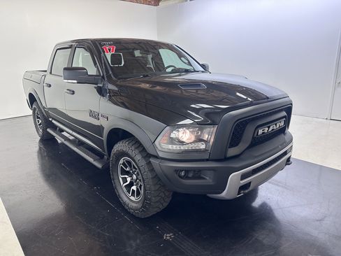Used 2017 RAM 1500 Rebel w/ Luxury Group image 4