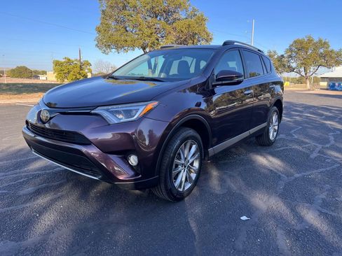 Used 2018 Toyota RAV4 Limited w/ All Weather Liner Package image 3