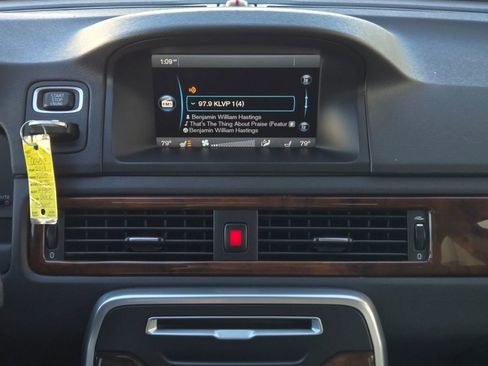 Used 2013 Volvo XC70 3.2 image 26