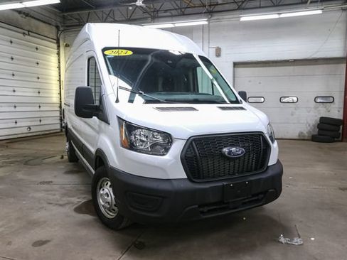 Used 2024 Ford Transit 250 148 High Roof AWD image 3