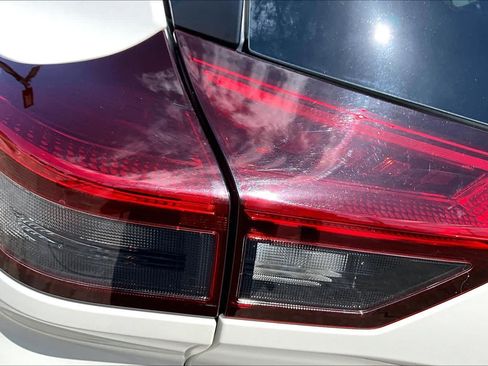Certified 2023 Nissan Rogue SV FWD image 28