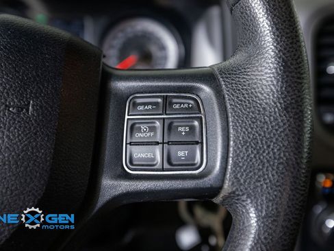Used 2018 RAM 1500 Express w/ Express Value Package AWD/4WD image 15