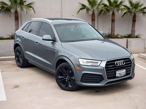 Used 2016 Audi Q3 2.0T Prestige AWD/4WD image 2