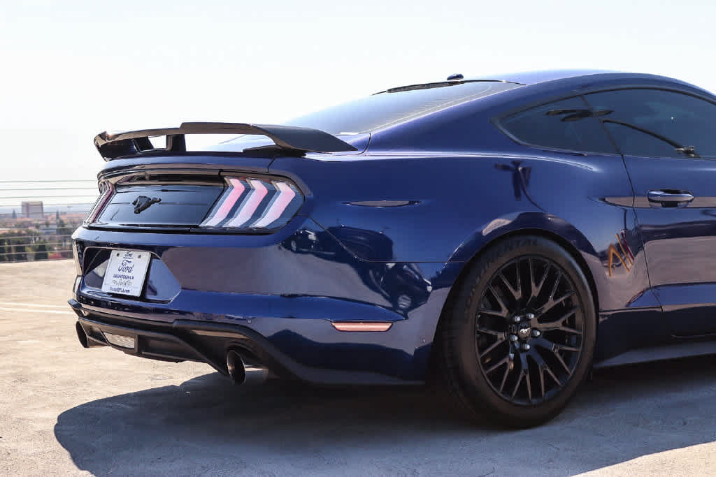 Used 2020 Ford Mustang Premium w/ Equipment Group 201A RWD image 9