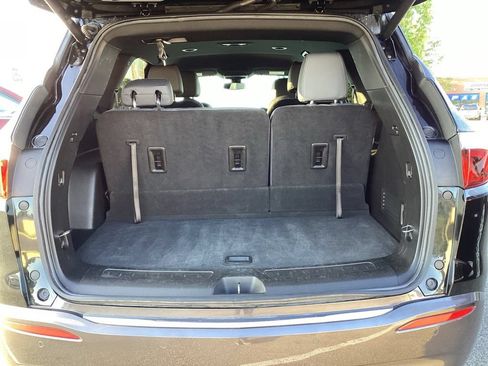 Used 2023 Buick Enclave Essence w/ Trailering Package, 5000 lbs. AWD/4WD image 13