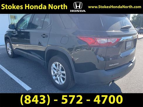 Used 2019 Chevrolet Traverse LT FWD image 7