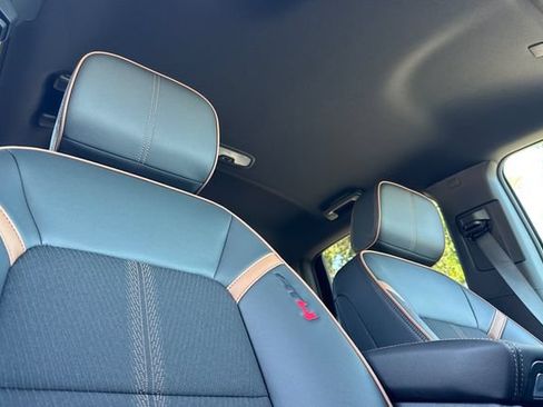 New 2026 GMC Canyon AT4 AWD/4WD image 18