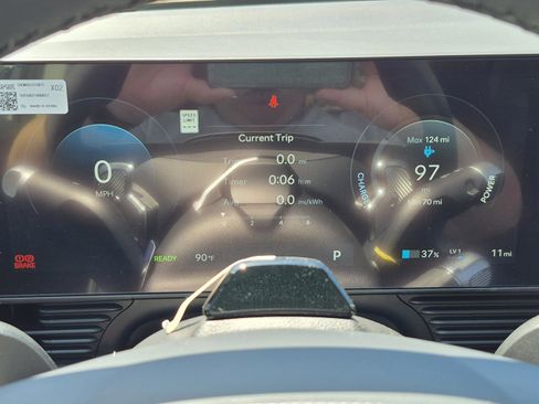 New 2026 Hyundai Ioniq 5 SEL AWD/4WD image 32