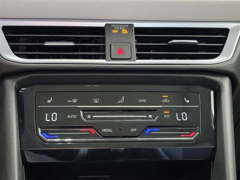 New 2025 Volkswagen Taos SE image 14