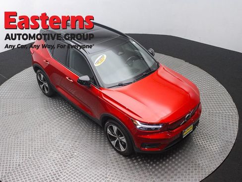 Used 2022 Volvo XC40 P8 Recharge Plus AWD/4WD image 3