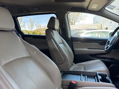 Used 2018 Honda Odyssey EX-L image 31