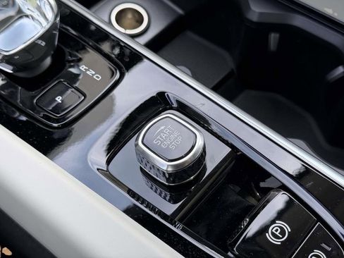 New 2026 Volvo XC60 T8 Ultra w/ Protection Package Premier AWD/4WD image 7