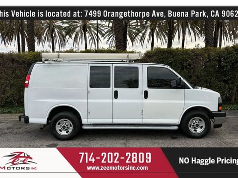 Used 2019 GMC Savana 2500 w/ Driver Convenience Package image 5