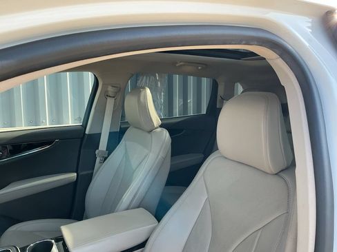 Used 2023 Lincoln Nautilus Reserve AWD/4WD image 10
