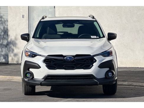 Used 2026 Subaru Crosstrek 2.0i Premium image 9