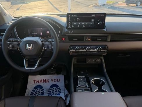 New 2026 Honda Pilot Touring image 16