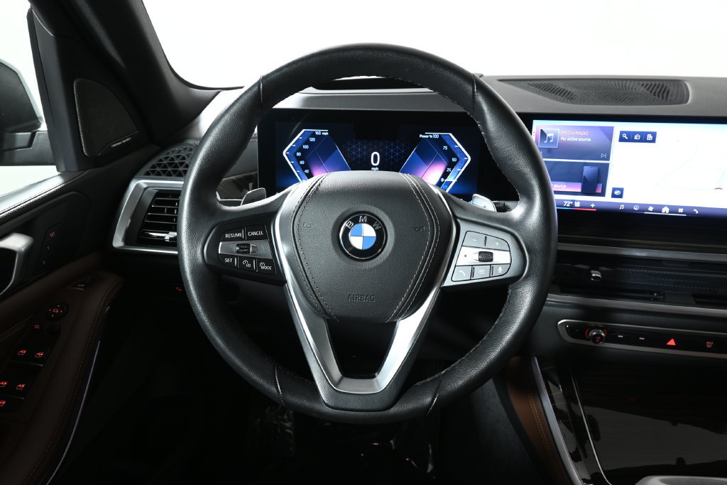 Certified 2024 BMW X5 xDrive40i w/ Premium Package AWD/4WD image 17