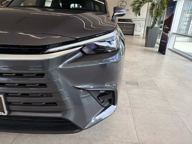 Certified 2026 Lexus TX 550h AWD Plug-In Hybrid w/ Technology Package image 8