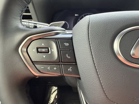 Used 2025 Lexus GX 550 w/ Accessory Package (Z1) AWD/4WD image 29