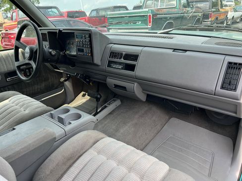 Used 1993 GMC Sierra 2500 4x4 Extended Cab image 10