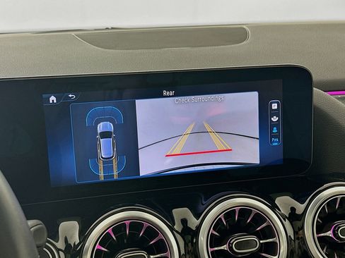 Used 2025 Mercedes-Benz GLA 250 image 14