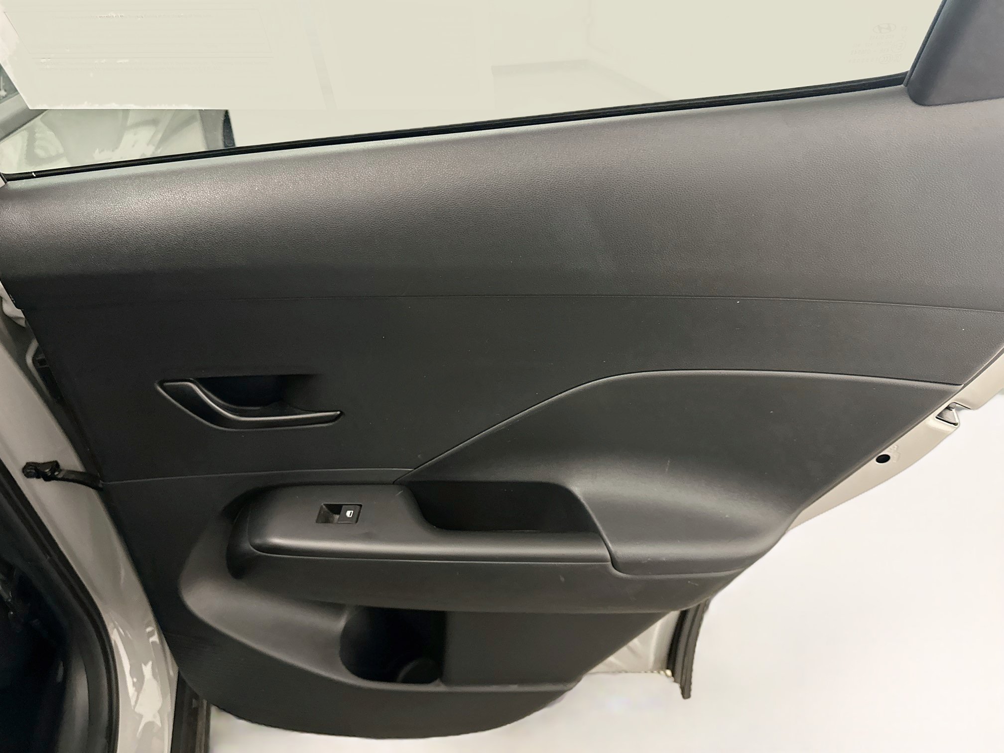 Used 2025 Hyundai Kona SEL AWD/4WD image 30