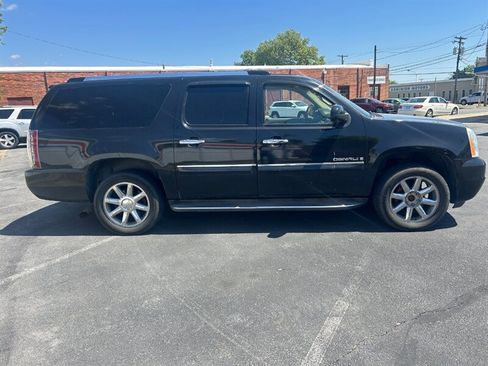 Used 2008 GMC Yukon XL Denali AWD/4WD image 2