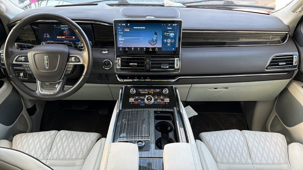 Used 2022 Lincoln Navigator Black Label AWD/4WD image 28