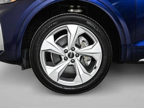 Certified 2022 Audi Q5 2.0T Premium Plus w/ Premium Plus Package image 25