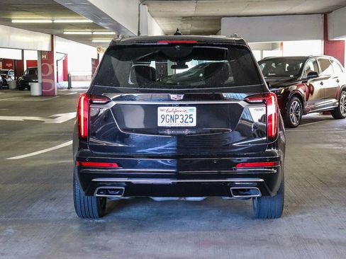 Used 2023 Cadillac XT6 Premium Luxury FWD image 3