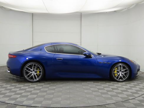 Used 2024 Maserati GranTurismo Modena image 4