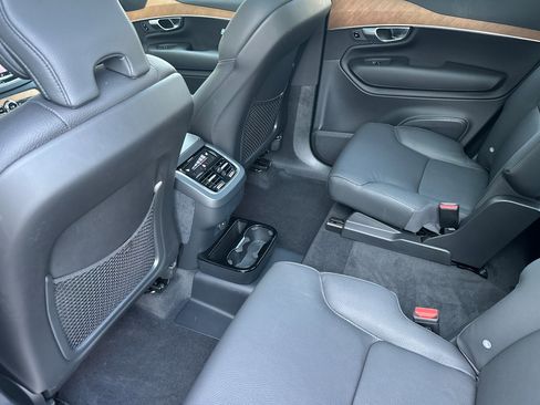 New 2025 Volvo XC90 B6 Plus w/ Protection Package Premier image 13