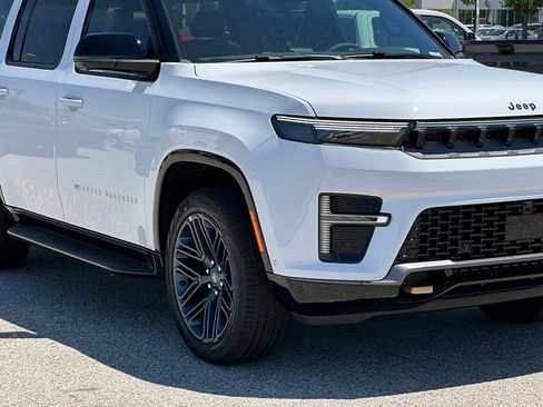 New 2026 Jeep Grand Wagoneer 4WD image 11