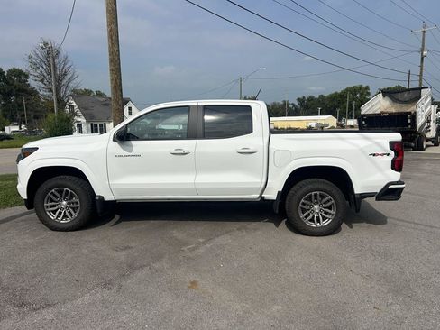Used 2023 Chevrolet Colorado LT w/ LT Convenience Package II AWD/4WD image 4