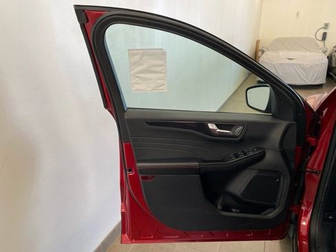 New 2025 Ford Escape ST-Line w/ Cold Weather Package image 15