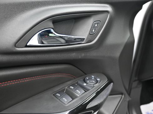 Certified 2025 Chevrolet Trax RS w/ Driver Confidence Package FWD image 25