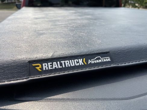 Used 2025 GMC Canyon Elevation image 36