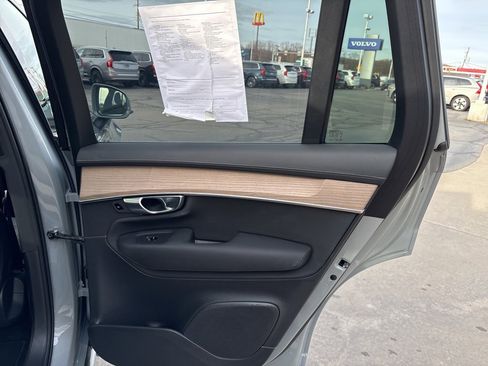 Certified 2025 Volvo XC90 B6 Plus image 43