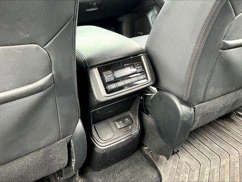 Used 2019 Subaru Ascent Limited w/ Popular Package #2A AWD/4WD image 10