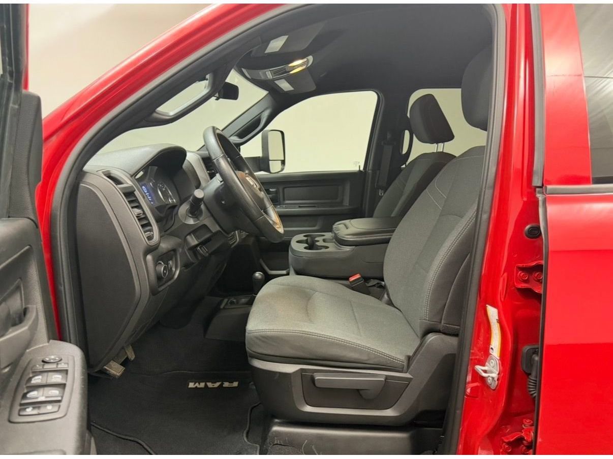 Used 2022 RAM 3500 Tradesman AWD/4WD image 5